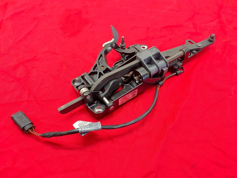 04-10 BMW E64 M6 Convertible Left Driver Side Top Lock Latch Linkage Rod OEM✅