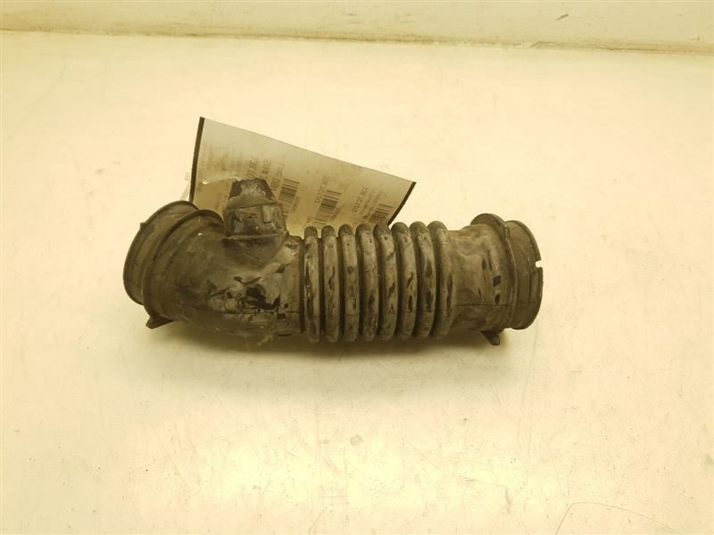 2012 TOYOTA CAMRY HYBRID AIR CLEANER TUBE/RESONATOR