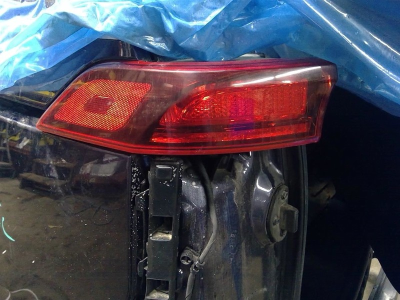 Driver Tail Light Incandescent Quarter Mounted Fits 22 CARNIVAL 1758597