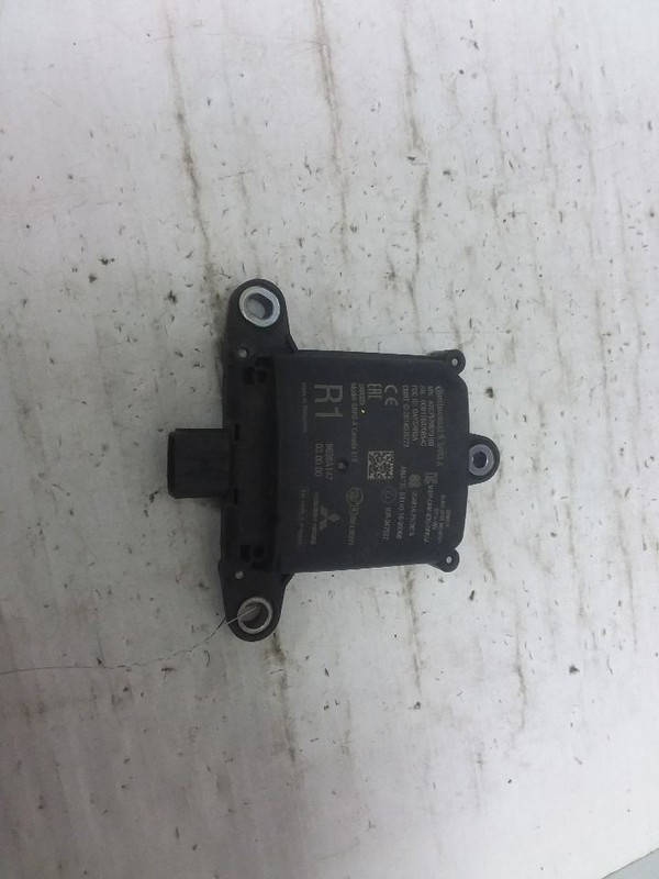 Radar Unit Rear Blind Spot Alert Module Fits 17-18 OUTLANDER 8638A147