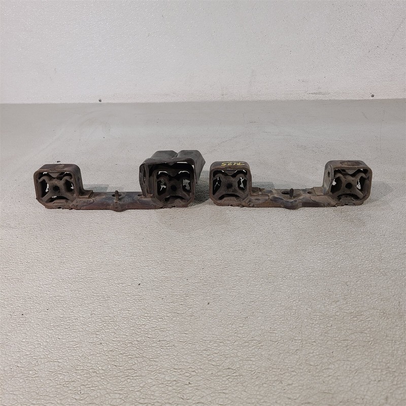 10-14 Mustang GT Exhaust Hanger Hangers Set Aa7485