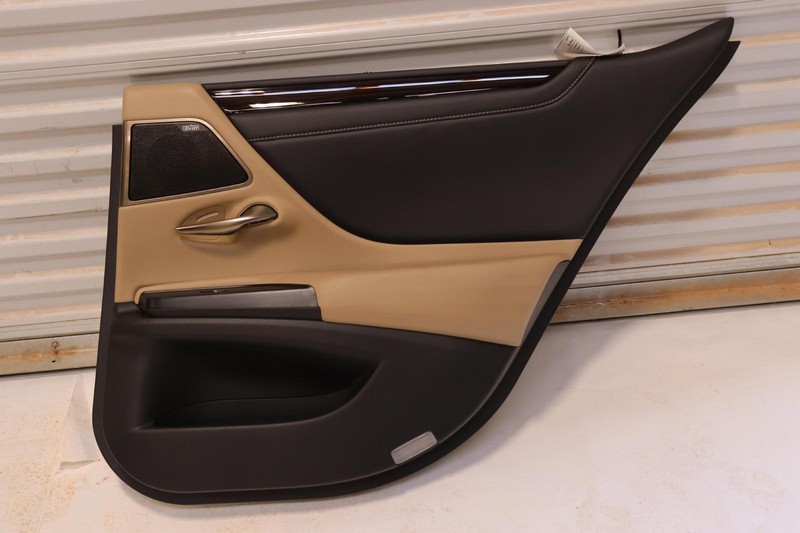 2019-2021 LEXUS ES300H REAR RIGHT SIDE DOOR PANEL TRIM COVER OEM