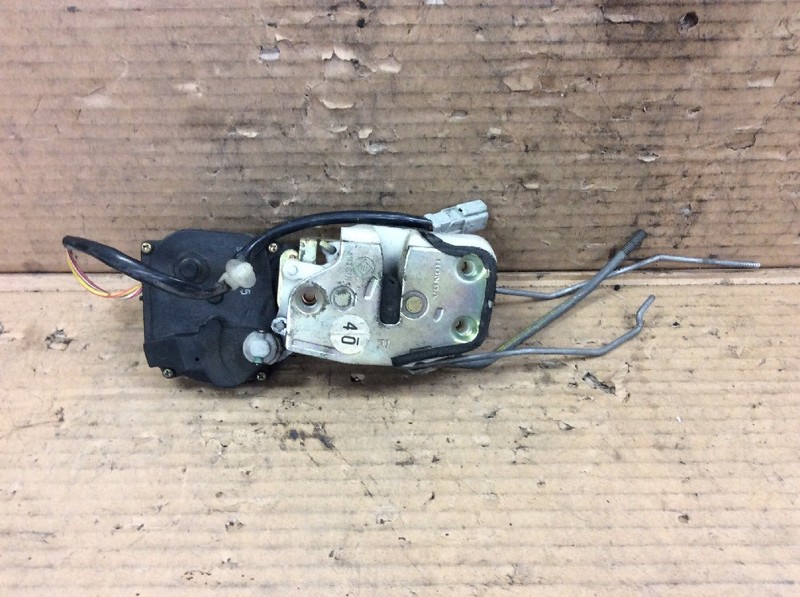 92 93 94 95 Civic 4DR Sedan Right Front Door Latch Power Lock Assy Used OEM