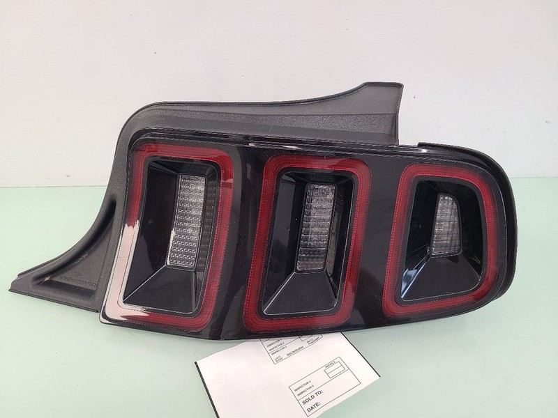 Passenger Right Tail Light Fits 13-14 MUSTANG 589418