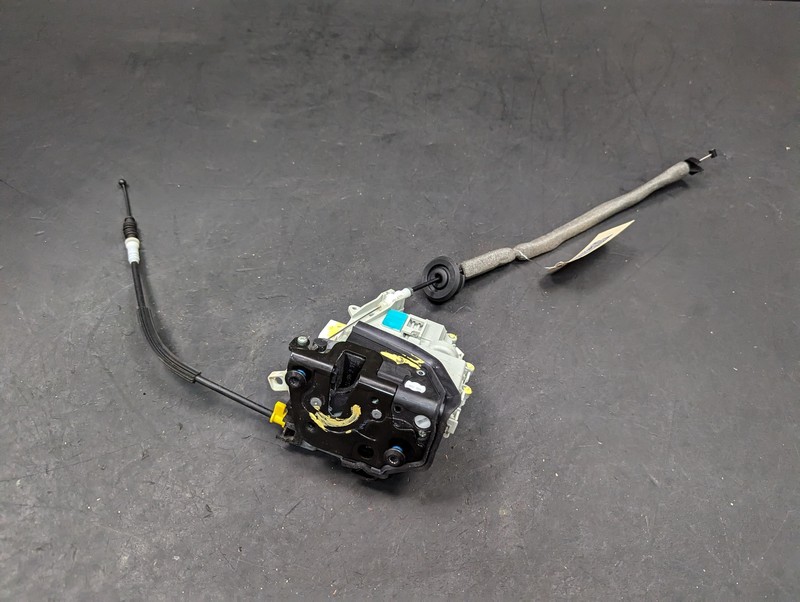 Front Right Door Lock Latch 2018 Audi A6 8J1837016F 2012 - 2014 2015 2016 2017