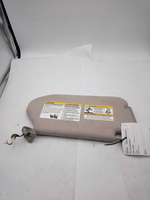 Used Left Sun Visor fits: 2017 Nissan Pathfinder illuminated Left Grade C