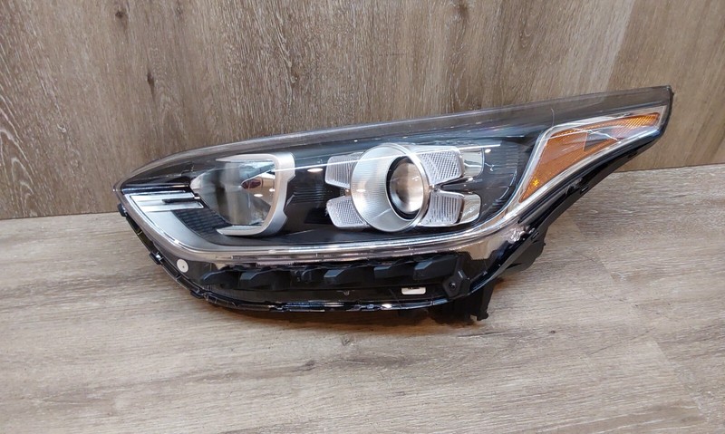 2019-2021 KIA FORTE LH HEADLIGHT ASSY OEM PART#92101-M7100