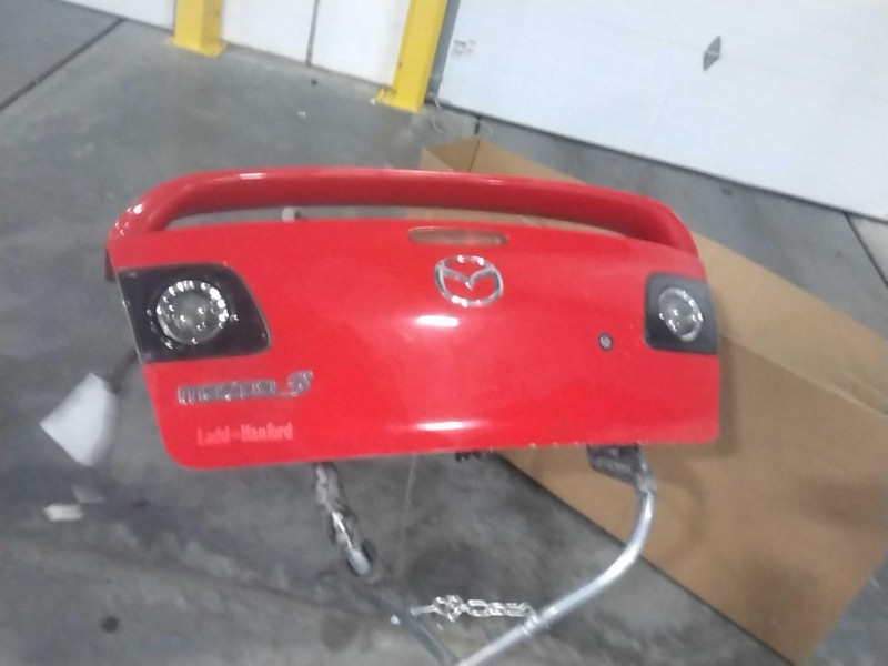 2008 Mazda 3 Deck Lid Trunk Lid Red OEM BNYV5261XD 4DR SED 209K Miles