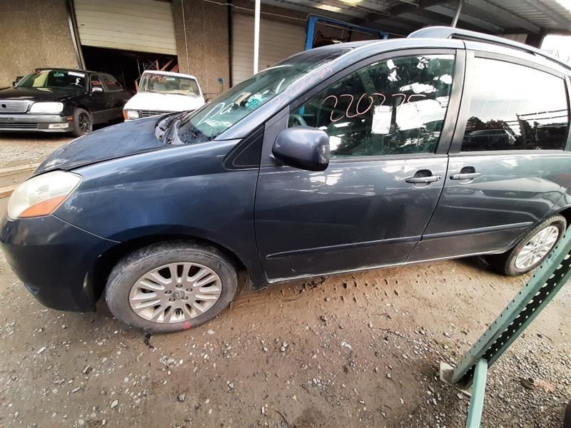 04-10 TOYOTA SIENNA XLE DRIVER LEFT FENDER SCRATCHES GRY-1F9