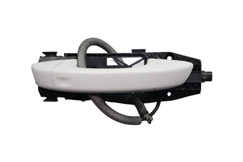 11-18 Volkswagen VW Touareg Front Right Side Exterior Door Handle 5N0837017C OEM
