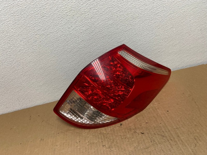 2006 2007 2008 Toyota Rav4 Right Passenger RH Side Tail Light OEM AB6610 LK