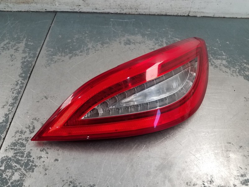 2014 Mercedes AMG CLS 63 S Right Passenger Tail Light #4700 E2