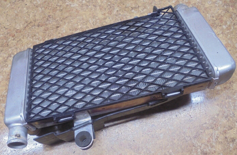 2000 Honda VFR 800 VFR800 Interceptor Left Side Radiator Cooling Coolant