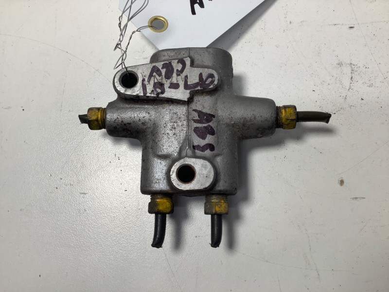 97-98 Honda CR-V ABS Disc Brake Proportioning Valve Assy 46210-S10-A51 OEM