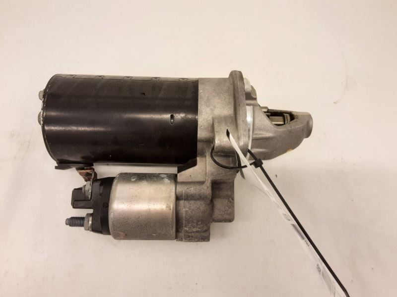 Starter Motor Fits 14-18 BMW 320i 2271379
