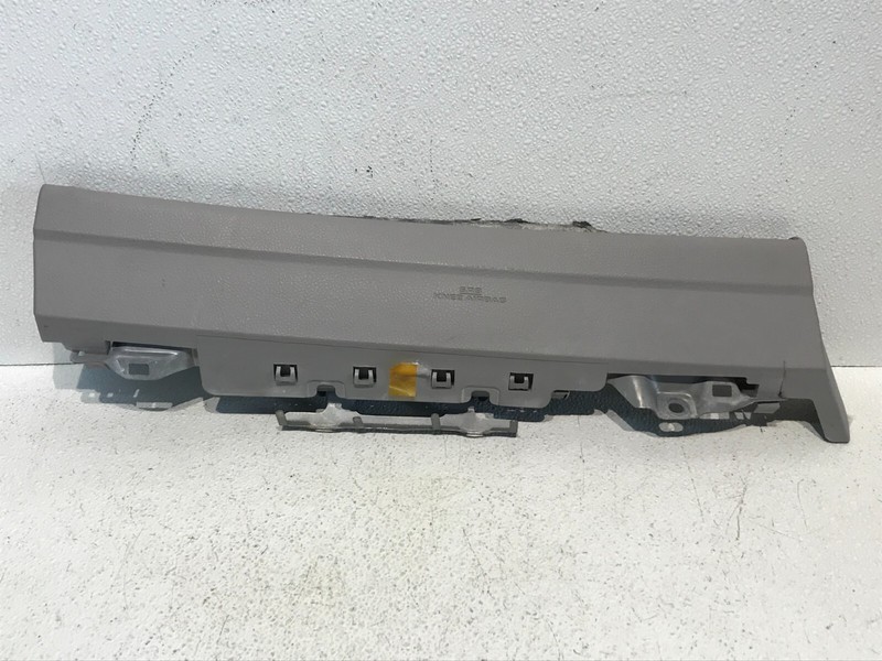 04-06 Lexus Ls430 Passenger Right Knee Trim Gray OEM 73998-50010-A1