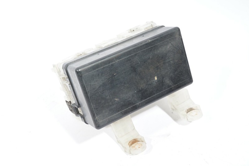 04 05 06 NISSAN SENTRA UNDER HOOD FUSE RELAY UNIT MODULE243825M011 OEM
