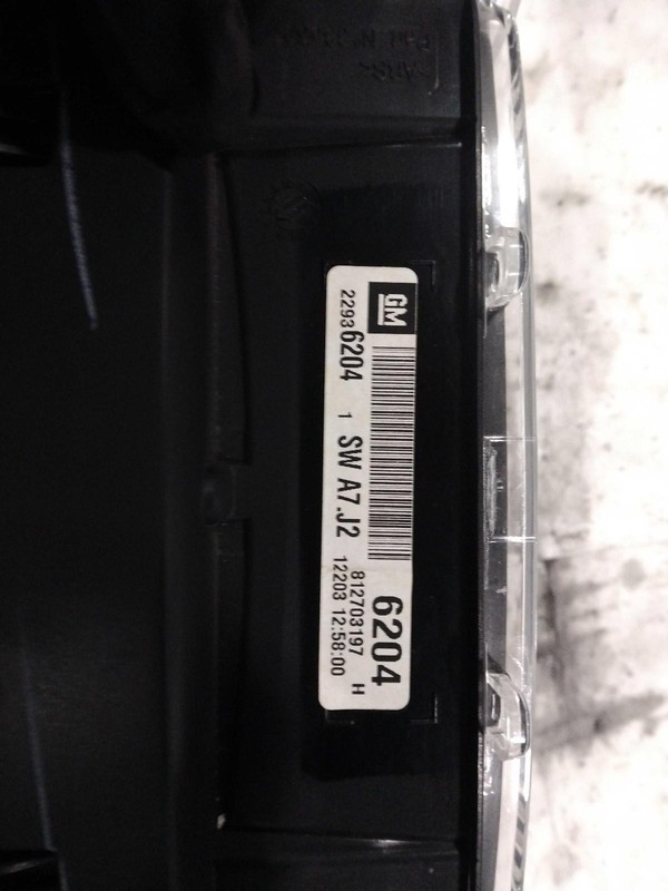 2013 GMC Terrain Speedometer Gauge OEM Grey 222K Miles - 6 Month Warranty