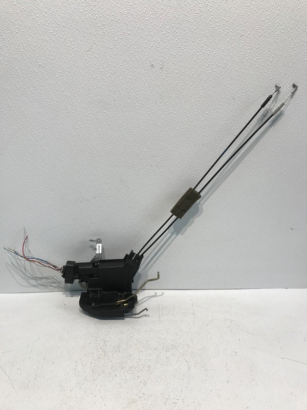 01-07 Toyota Sequoia LEFT LH FRONT Driver Door Latch Lock Actuator