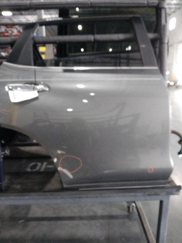 2018 Nissan Rogue Rear Right Door Grey Light Scratch 41000 Miles OEM Part