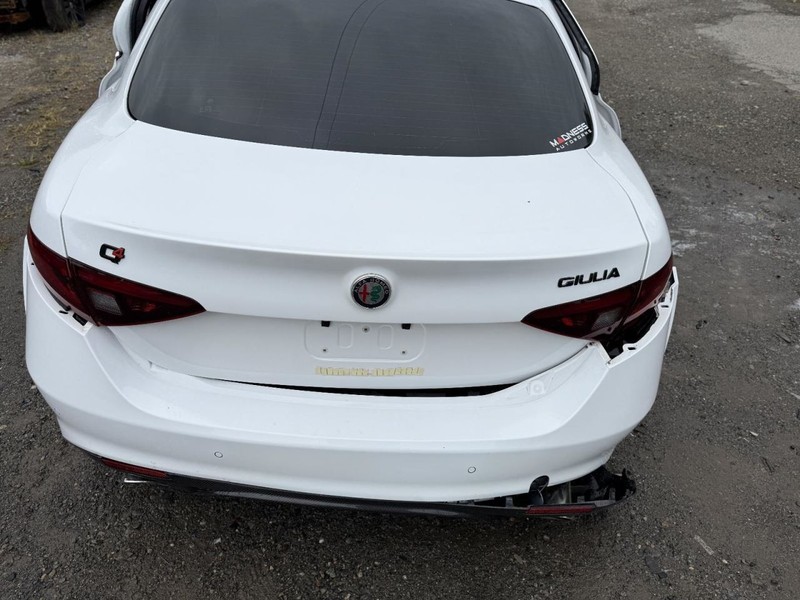 2017-2020 Alfa-Romeo Giulia Deck Lid White