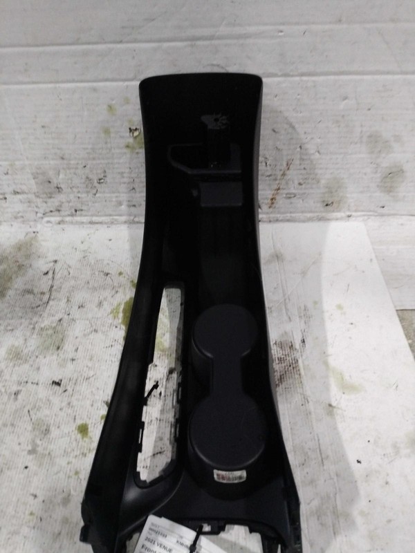 2021 Hyundai Venue Center Console Red OEM 84640K2000NNB 104K Miles