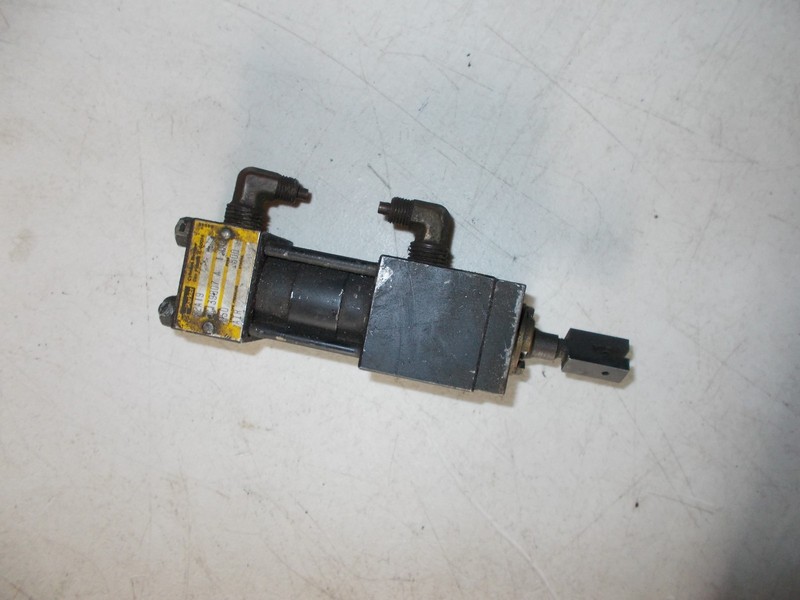 Parker F2A19 Air Valve CC139807 A *FREE SHIPPING*