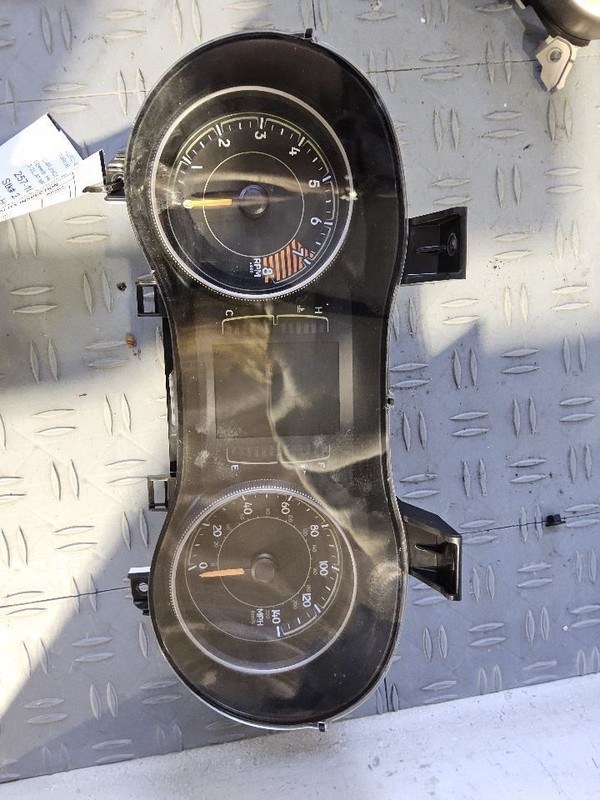 2017-2018 Jeep Cherokee Speedometer Instrument Cluster 3.2L 140 MPH 3.5in Screen