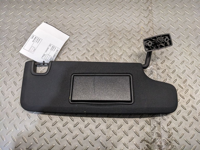 Passenger Sun Visor VIN W 6th Digit Jk Body Fits 11-18 WRANGLER 1152035
