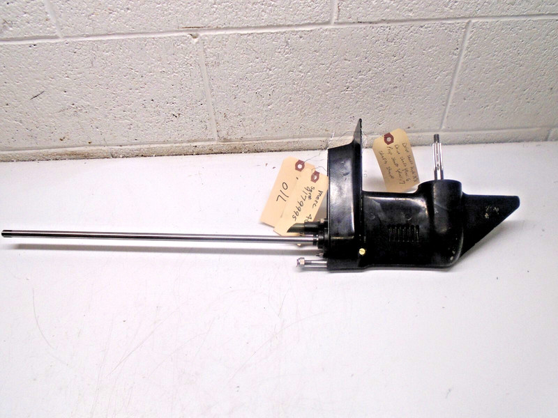 S2Mercury Gnat Outboard 4 hp. 2 Stroke Lower Unit Long Shaft. 1648-5559A4
