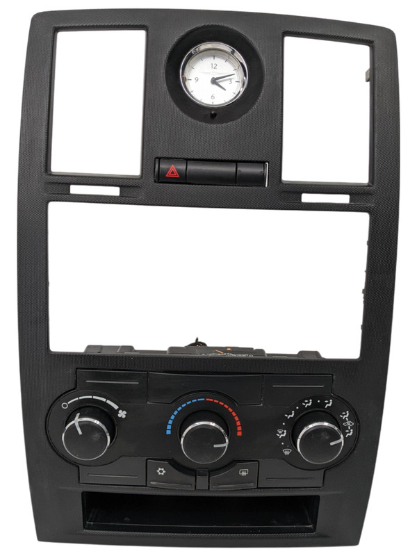 2005 2007 CHRYSLER 300 AC HEATER CLIMATE CONTROL BEZEL w/ CLOCK BLACK