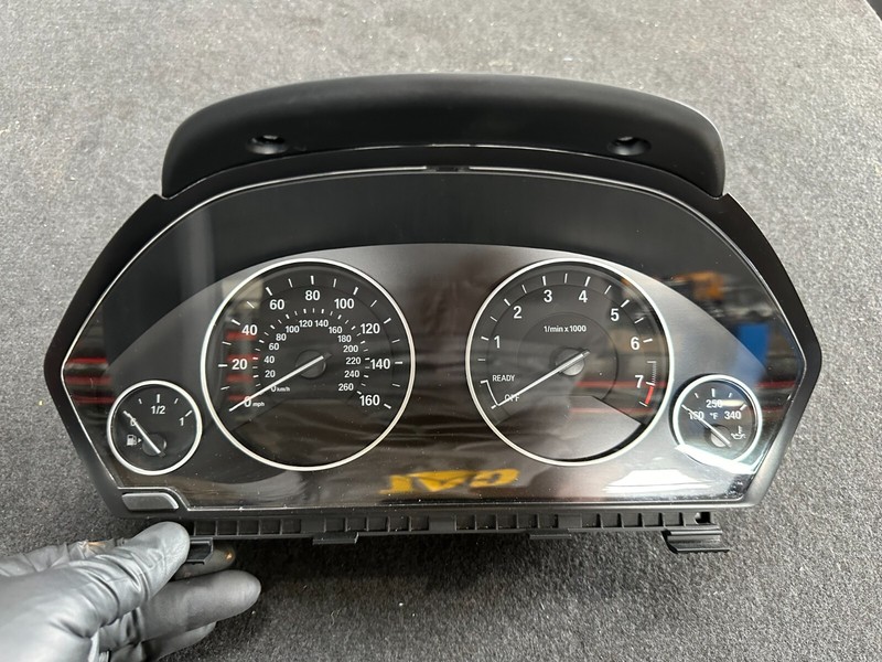 12-18 BMW F30 F32 INSTRUMENT CLUSTER SPEEDOMETER OEM 9379977
