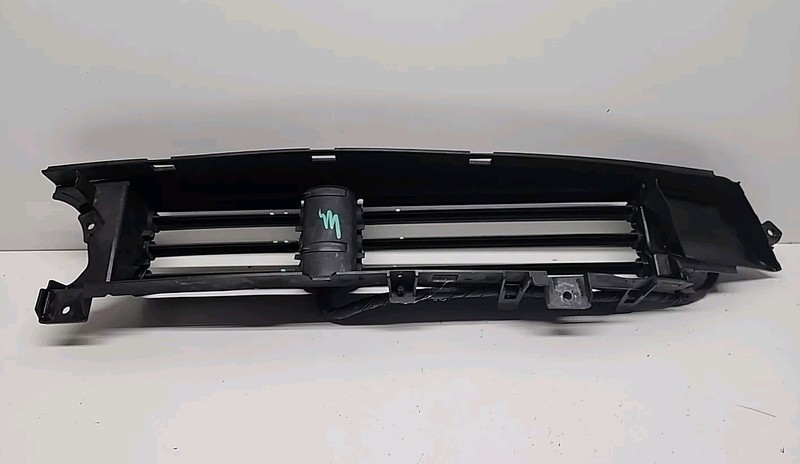 68200289AC | 15 16 17 CHRYSLER 200 FRONT RADIATOR ACTIVE AIR SHUTTER ASSEMBLY OE