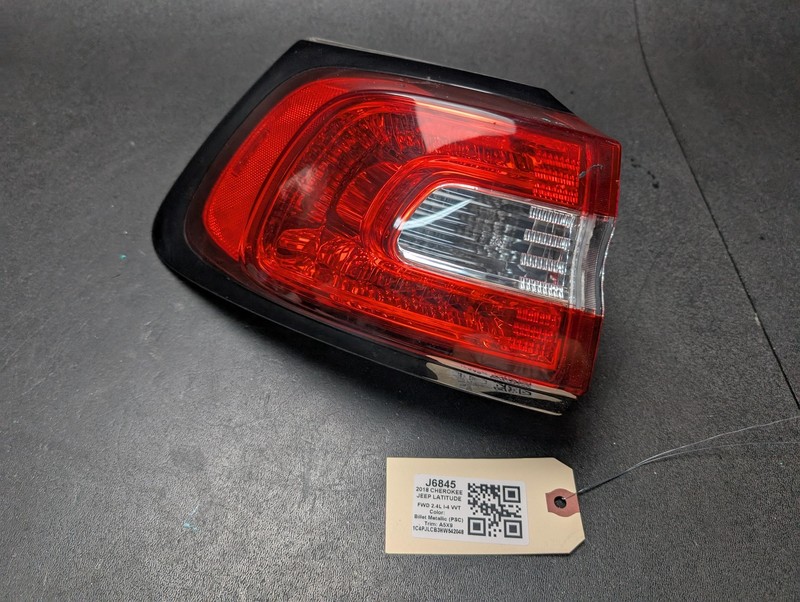Rear Left Tail Light Lamp 2017 Jeep Cherokee 68102907AF 2014 2015 2016 2018