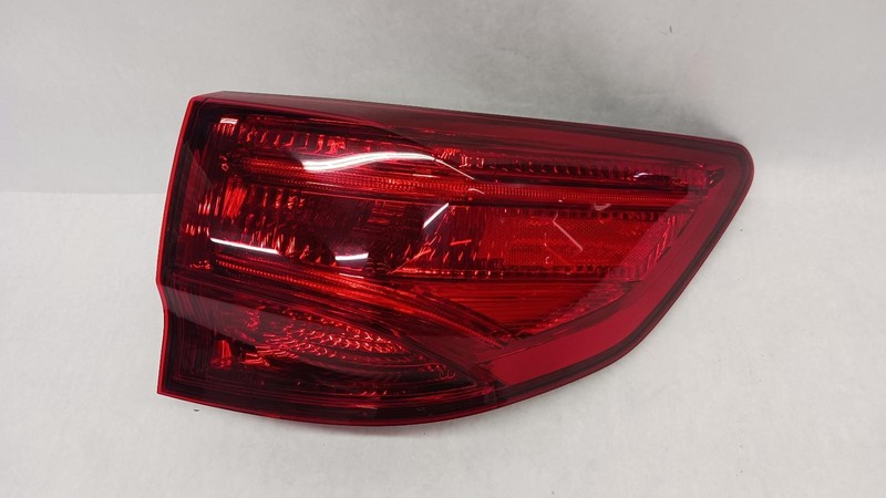 14-'20 ACURA MDX Right passenger outer Taillight OEM Grade A!