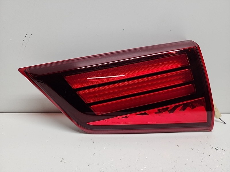 2016 - 2020 Mitsubishi Outlander LED Right Inner Tail Light Passenger Side RH OE