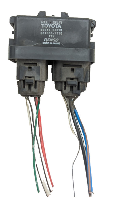LEXUS GS300 1998-05 DAYTIME RUNNING LIGHT MODULE RELAY 82841-24010