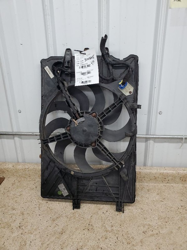Radiator Fan Motor Fan Assembly 4 Door L Model Fits 14-17 FIAT 500 299720