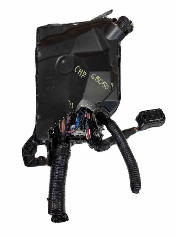 2021 TOYOTA CHR 2.0L ENGINE FUSE BOX RELAY ASSY OEM 8266610040