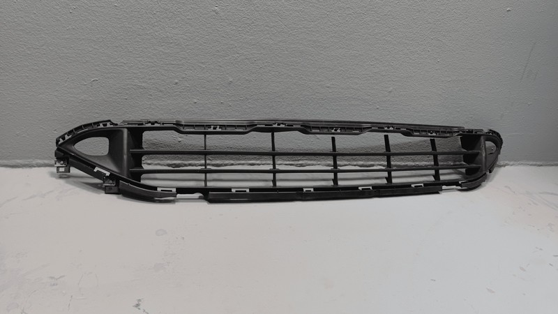2021-2023 NISSAN ROGUE FRONT BUMPER LOWER GRILLE INSERT COVER OEM