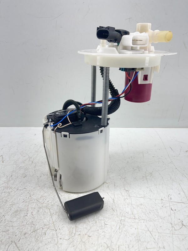 2016-2019 BUICK CASCADA Fuel Pump Pump Assembly; 1.6L, engine OEM 13597002