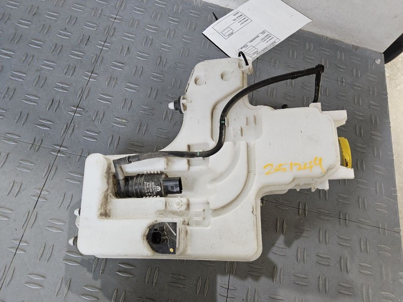 Wash Reservoir Without Off Road Package Fits 20-24 GLADIATOR 3571954