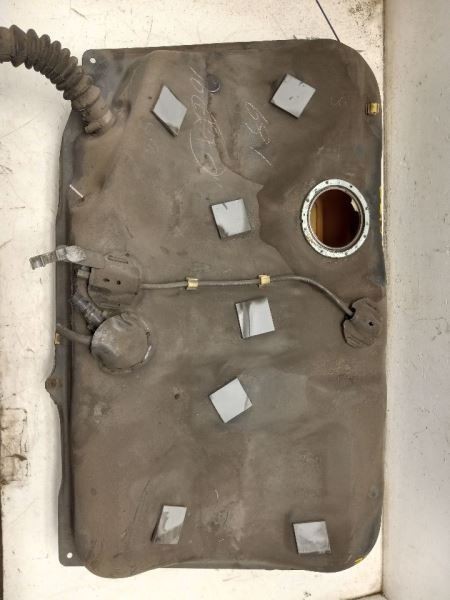 98-99 TOYOTA CAMRY LE 2.2L 4CYL FUEL TANK ASSEMBLY