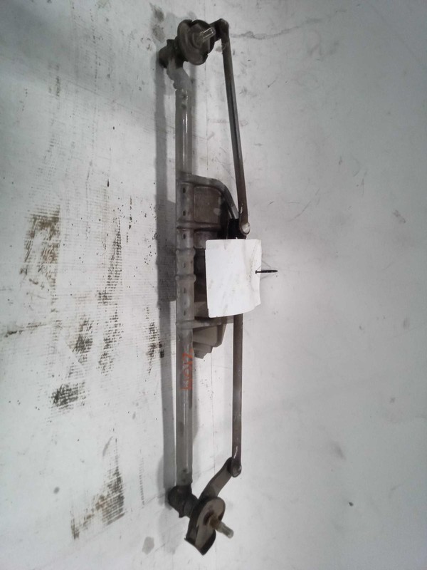 2015 Chevrolet Camaro Wiper Motor OEM 92212322 Used 81K Miles White