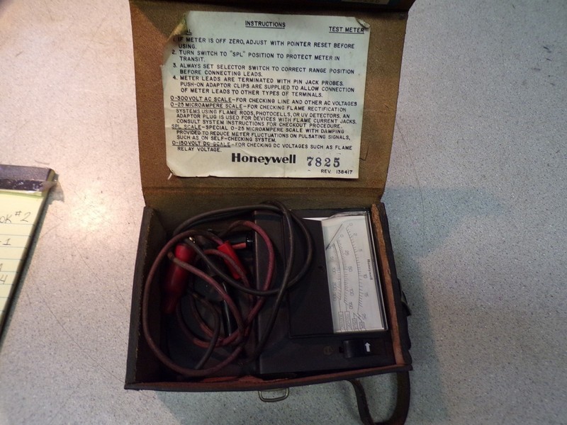 Honeywell 7825 Test Meter 00156 w/ Case *FREE SHIPPING*