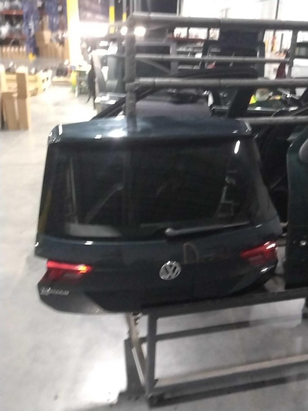 Used Deck Lid fits: 2019 Volkswagen Tiguan w/o surround view camera w/o camera g