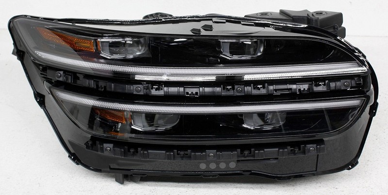 OEM Right Passenger Side LED Headlamp For Genesis GV70 92102-AR000 Missing Tab