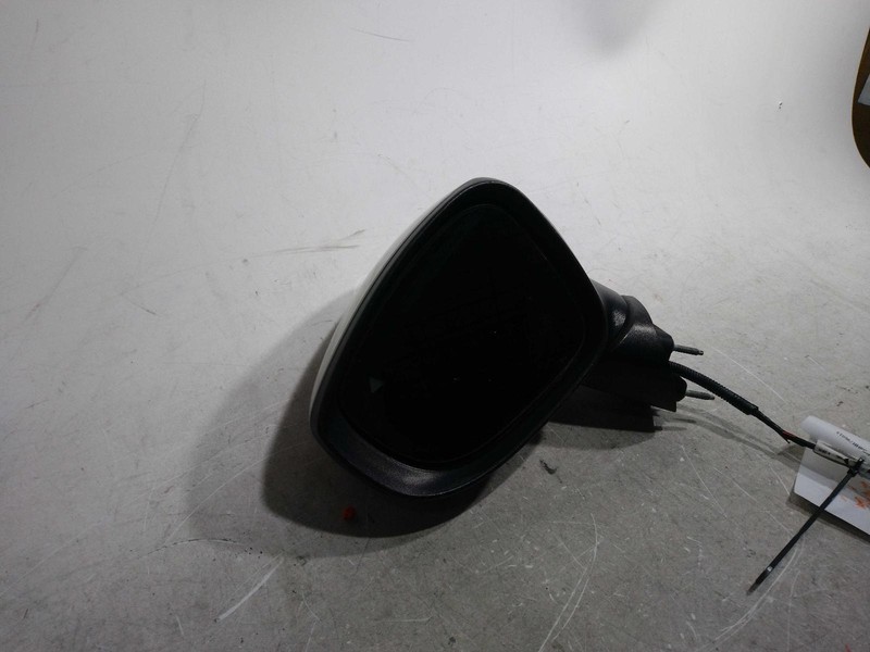 Used Left Door Mirror fits: 2017 Chrysler Pacifica power heated manual folding w
