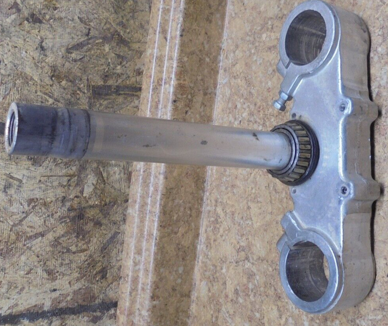 1995 KTM Dirt Bike 300 Triple Tree Fork Clamp Mount Lower Bottom Stem 95 J5