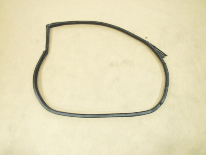 Porsche Cayman 718 2018 Left Door Upper Molding Trim Drip w/ Seal 17-24 |@2:M